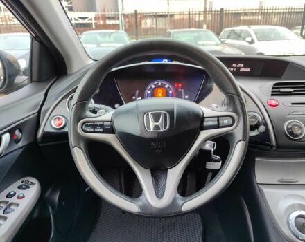 Черный Хонда Цивик, объемом двигателя 1.4 л и пробегом 153 тыс. км за 8800 $, фото 17 на Automoto.ua