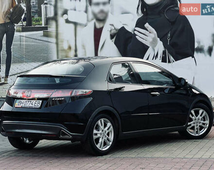 Черный Хонда Цивик, объемом двигателя 1.8 л и пробегом 115 тыс. км за 8300 $, фото 15 на Automoto.ua