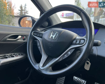 Черный Хонда Цивик, объемом двигателя 1.8 л и пробегом 115 тыс. км за 8300 $, фото 41 на Automoto.ua