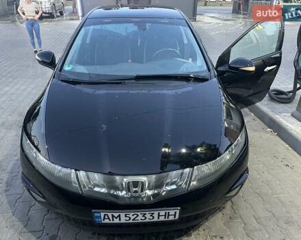 Черный Хонда Цивик, объемом двигателя 2.2 л и пробегом 267 тыс. км за 6000 $, фото 9 на Automoto.ua