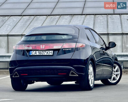 Черный Хонда Цивик, объемом двигателя 1.8 л и пробегом 203 тыс. км за 5777 $, фото 10 на Automoto.ua