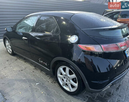 Черный Хонда Цивик, объемом двигателя 2.2 л и пробегом 267 тыс. км за 6000 $, фото 6 на Automoto.ua