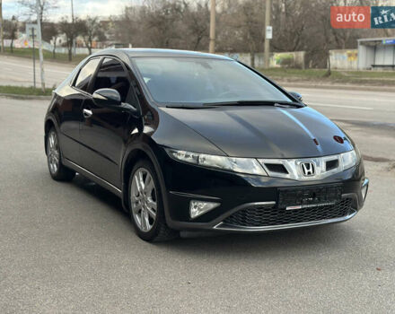 Черный Хонда Цивик, объемом двигателя 1.8 л и пробегом 149 тыс. км за 8800 $, фото 24 на Automoto.ua