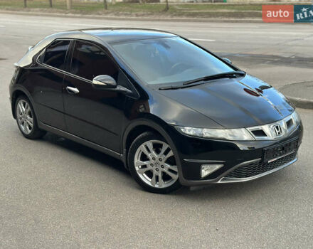 Черный Хонда Цивик, объемом двигателя 1.8 л и пробегом 149 тыс. км за 8800 $, фото 3 на Automoto.ua