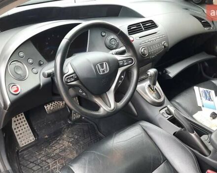 Черный Хонда Цивик, объемом двигателя 1.8 л и пробегом 95 тыс. км за 10500 $, фото 18 на Automoto.ua