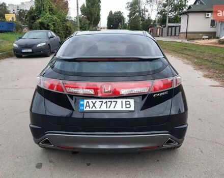 Черный Хонда Цивик, объемом двигателя 1.8 л и пробегом 95 тыс. км за 10500 $, фото 6 на Automoto.ua