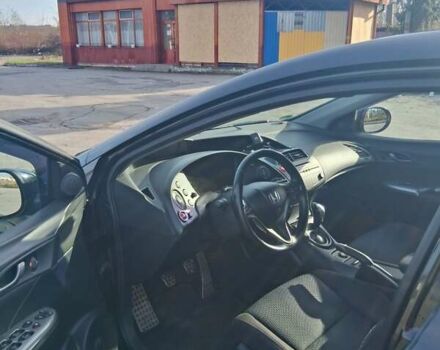 Черный Хонда Цивик, объемом двигателя 1.34 л и пробегом 235 тыс. км за 5900 $, фото 6 на Automoto.ua