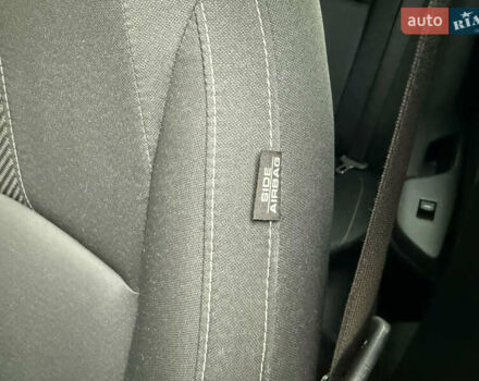 Чорний Хонда Сівік, об'ємом двигуна 1 л та пробігом 187 тис. км за 15900 $, фото 54 на Automoto.ua