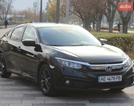Черный Хонда Цивик, объемом двигателя 1.6 л и пробегом 145 тыс. км за 17599 $, фото 2 на Automoto.ua