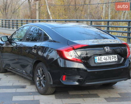 Черный Хонда Цивик, объемом двигателя 1.6 л и пробегом 145 тыс. км за 17599 $, фото 6 на Automoto.ua