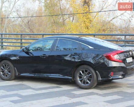 Черный Хонда Цивик, объемом двигателя 1.6 л и пробегом 145 тыс. км за 17599 $, фото 7 на Automoto.ua