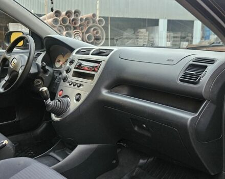 Хонда Цивик 2005 в Житомире на Automoto.ua Черный Хонда Цивик, объемом двигателя 2 л и пробегом 270 тыс. км за 2257 $, фото 20 на Automoto.ua