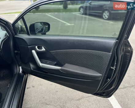 Черный Хонда Цивик, объемом двигателя 1.8 л и пробегом 147 тыс. км за 8888 $, фото 31 на Automoto.ua