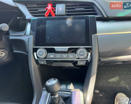 Черный Хонда Цивик, объемом двигателя 2 л и пробегом 72 тыс. км за 13500 $, фото 16 на Automoto.ua