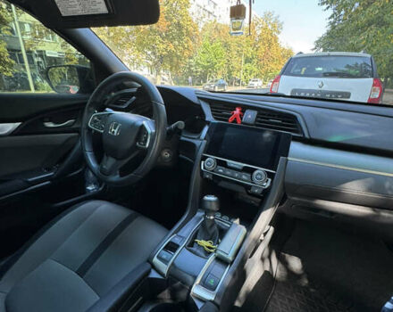 Черный Хонда Цивик, объемом двигателя 2 л и пробегом 72 тыс. км за 13500 $, фото 11 на Automoto.ua