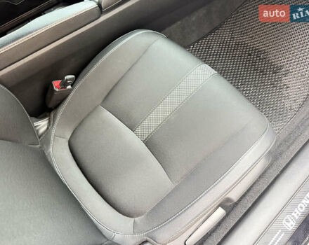 Чорний Хонда Сівік, об'ємом двигуна 2 л та пробігом 71 тис. км за 13900 $, фото 17 на Automoto.ua