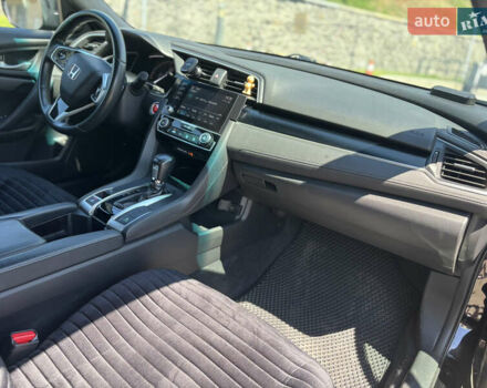Черный Хонда Цивик, объемом двигателя 2 л и пробегом 69 тыс. км за 14500 $, фото 17 на Automoto.ua