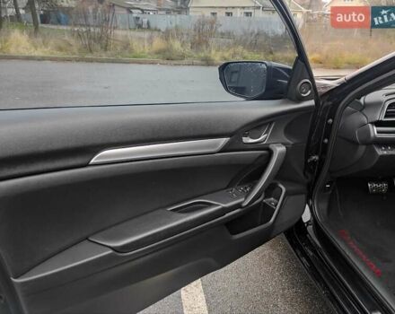 Черный Хонда Цивик, объемом двигателя 2 л и пробегом 181 тыс. км за 13900 $, фото 42 на Automoto.ua