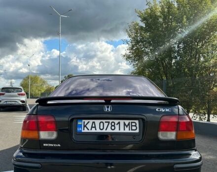 Черный Хонда Цивик, объемом двигателя 1.4 л и пробегом 378 тыс. км за 2500 $, фото 4 на Automoto.ua