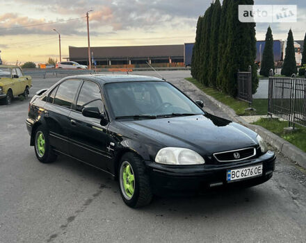 Чорний Хонда Сівік, об'ємом двигуна 1.5 л та пробігом 400 тис. км за 2499 $, фото 3 на Automoto.ua