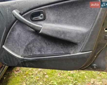 Черный Хонда Цивик, объемом двигателя 1.5 л и пробегом 500 тыс. км за 1950 $, фото 9 на Automoto.ua