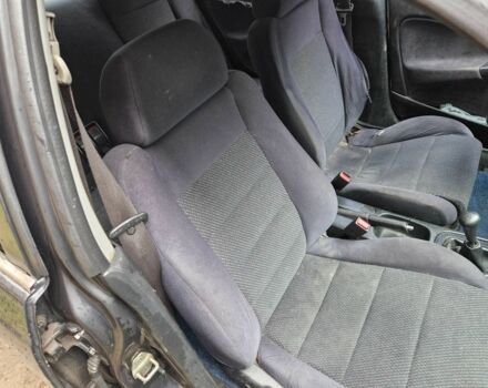 Черный Хонда Цивик, объемом двигателя 1.5 л и пробегом 500 тыс. км за 1950 $, фото 4 на Automoto.ua