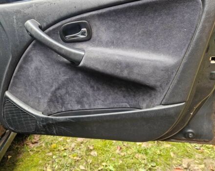 Черный Хонда Цивик, объемом двигателя 1.5 л и пробегом 500 тыс. км за 1950 $, фото 8 на Automoto.ua