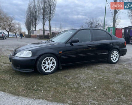 Черный Хонда Цивик, объемом двигателя 1.6 л и пробегом 425 тыс. км за 4700 $, фото 1 на Automoto.ua