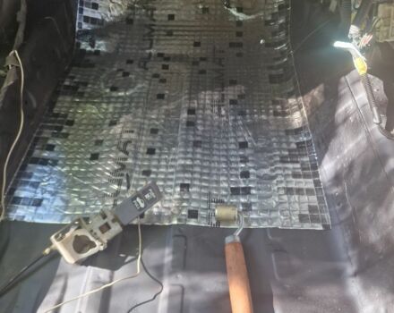 Черный Хонда Цивик, объемом двигателя 1.7 л и пробегом 250 тыс. км за 3900 $, фото 7 на Automoto.ua