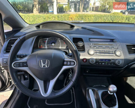 Черный Хонда Цивик, объемом двигателя 1.8 л и пробегом 324 тыс. км за 5800 $, фото 18 на Automoto.ua