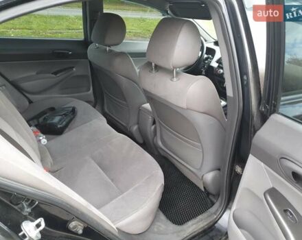 Чорний Хонда Сівік, об'ємом двигуна 1.8 л та пробігом 327 тис. км за 4100 $, фото 10 на Automoto.ua