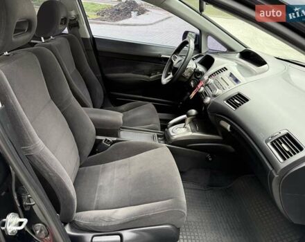 Черный Хонда Цивик, объемом двигателя 1.8 л и пробегом 285 тыс. км за 6200 $, фото 32 на Automoto.ua