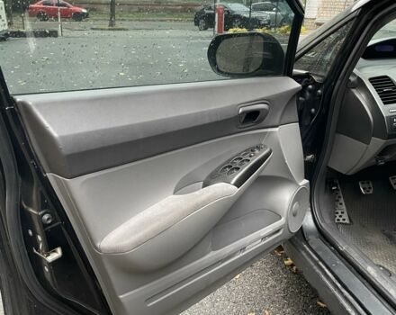 Чорний Хонда Сівік, об'ємом двигуна 1.8 л та пробігом 250 тис. км за 3700 $, фото 5 на Automoto.ua