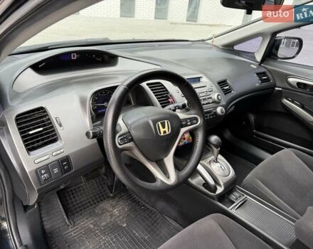 Черный Хонда Цивик, объемом двигателя 1.8 л и пробегом 285 тыс. км за 6200 $, фото 26 на Automoto.ua