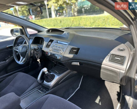 Черный Хонда Цивик, объемом двигателя 1.8 л и пробегом 324 тыс. км за 5800 $, фото 21 на Automoto.ua