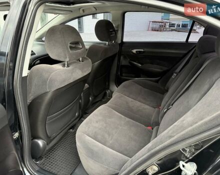 Черный Хонда Цивик, объемом двигателя 1.8 л и пробегом 285 тыс. км за 6200 $, фото 24 на Automoto.ua