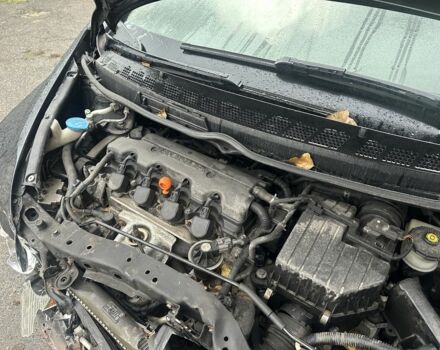 Черный Хонда Цивик, объемом двигателя 1.8 л и пробегом 210 тыс. км за 2850 $, фото 6 на Automoto.ua