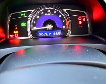 Черный Хонда Цивик, объемом двигателя 1.8 л и пробегом 206 тыс. км за 6200 $, фото 8 на Automoto.ua