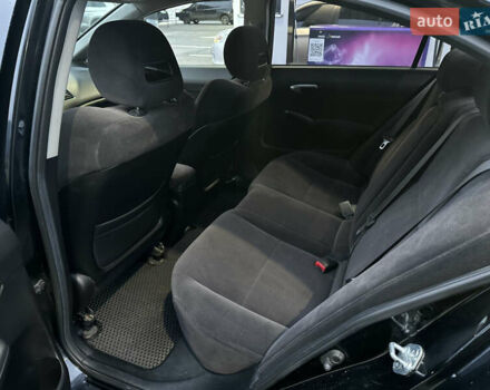 Черный Хонда Цивик, объемом двигателя 1.8 л и пробегом 244 тыс. км за 6700 $, фото 6 на Automoto.ua