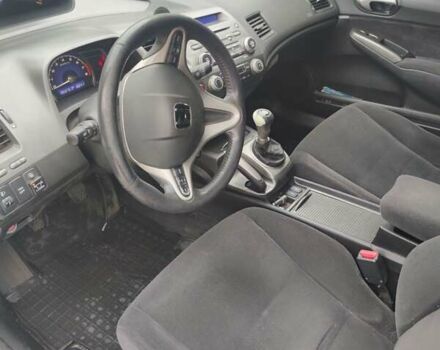 Черный Хонда Цивик, объемом двигателя 1.8 л и пробегом 197 тыс. км за 6999 $, фото 13 на Automoto.ua