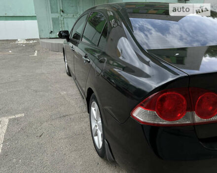 Черный Хонда Цивик, объемом двигателя 1.8 л и пробегом 225 тыс. км за 5900 $, фото 15 на Automoto.ua