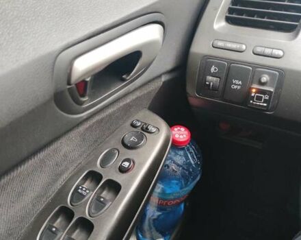 Черный Хонда Цивик, объемом двигателя 1.8 л и пробегом 197 тыс. км за 6999 $, фото 12 на Automoto.ua