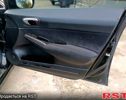 Черный Хонда Цивик, объемом двигателя 1.8 л и пробегом 227 тыс. км за 7000 $, фото 13 на Automoto.ua