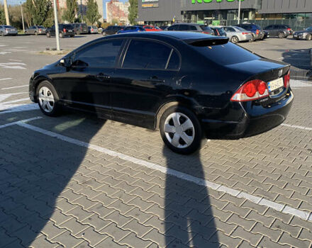 Черный Хонда Цивик, объемом двигателя 1.8 л и пробегом 398 тыс. км за 4999 $, фото 2 на Automoto.ua