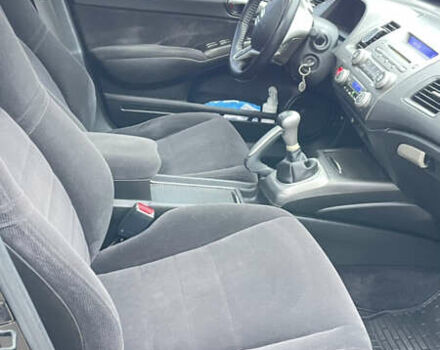 Чорний Хонда Сівік, об'ємом двигуна 1.8 л та пробігом 256 тис. км за 7000 $, фото 5 на Automoto.ua