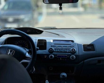 Чорний Хонда Сівік, об'ємом двигуна 1.8 л та пробігом 297 тис. км за 4399 $, фото 5 на Automoto.ua