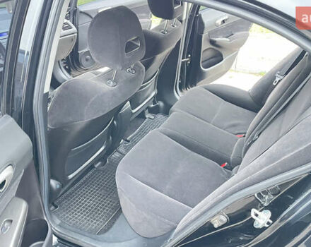 Чорний Хонда Сівік, об'ємом двигуна 1.8 л та пробігом 256 тис. км за 7000 $, фото 4 на Automoto.ua