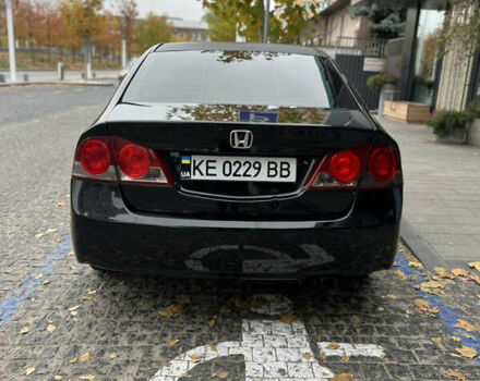 Черный Хонда Цивик, объемом двигателя 1.8 л и пробегом 265 тыс. км за 5200 $, фото 6 на Automoto.ua