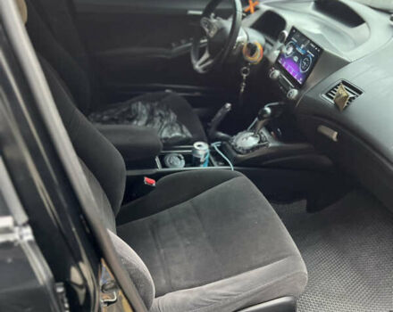 Черный Хонда Цивик, объемом двигателя 1.8 л и пробегом 265 тыс. км за 5200 $, фото 4 на Automoto.ua