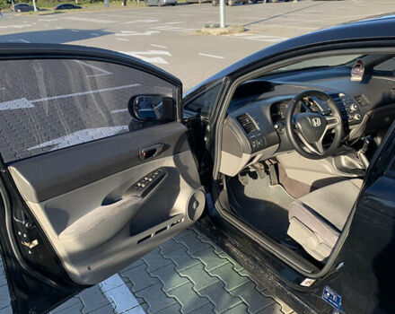 Черный Хонда Цивик, объемом двигателя 1.8 л и пробегом 398 тыс. км за 4999 $, фото 9 на Automoto.ua